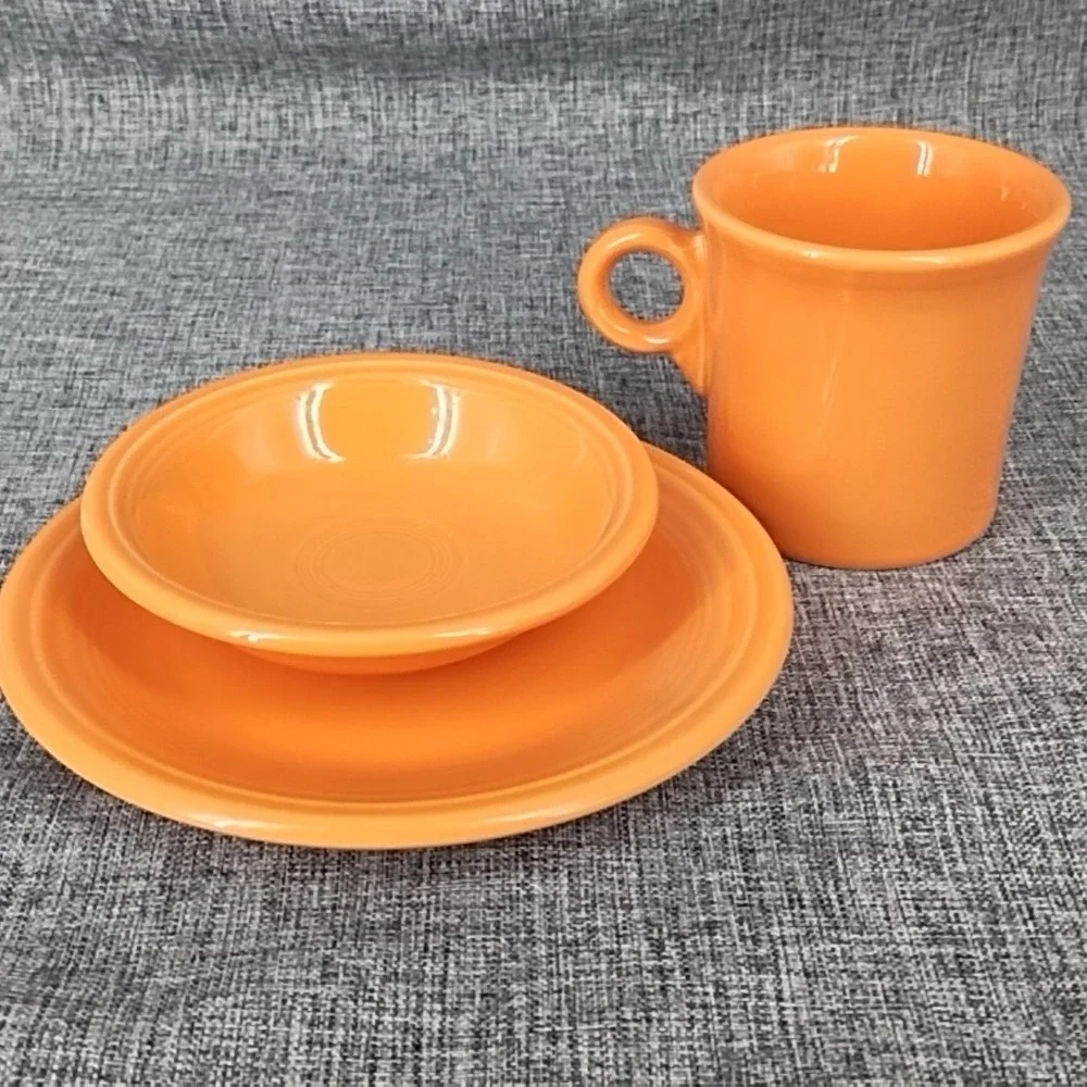 Fiesta Tangerine Orange Fruit Bowl 7 1/4